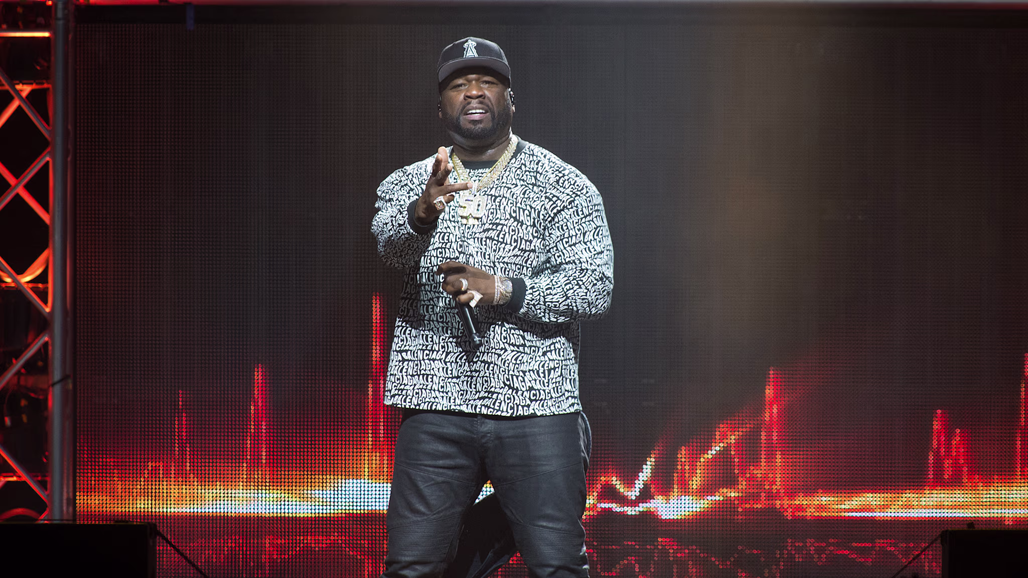 50 Cent performs at AccorHotels Arena on June 17, 2022