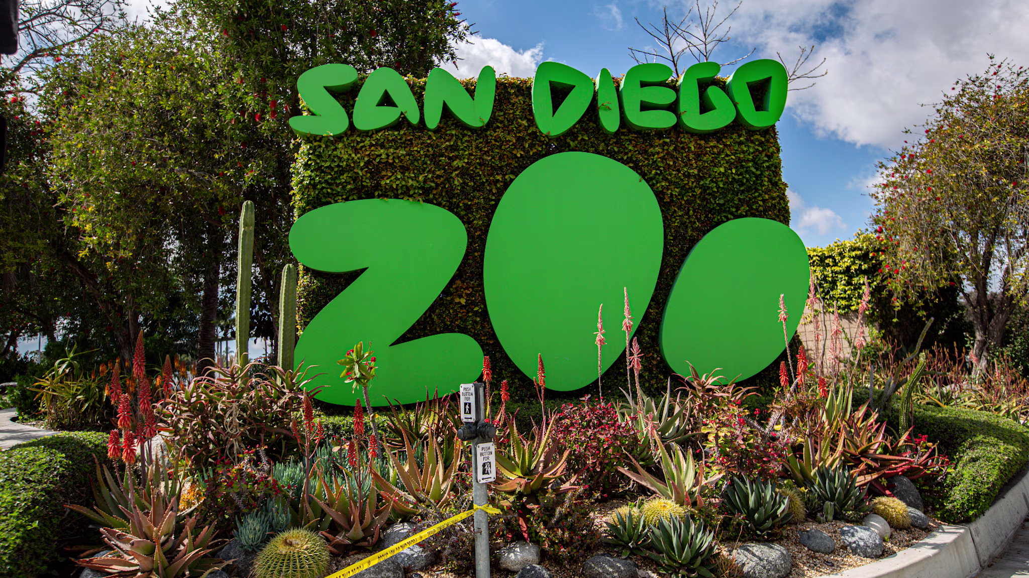 General view outside San Diego Zoo.