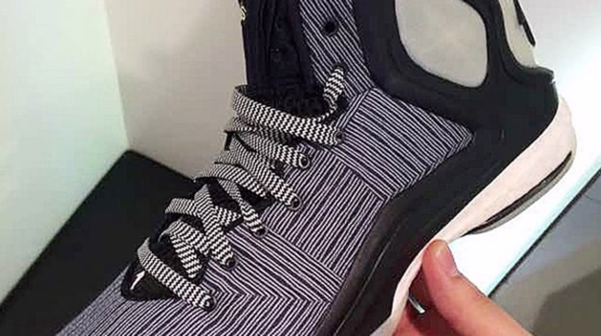 adidas D Rose 5 Boost Christmas lead