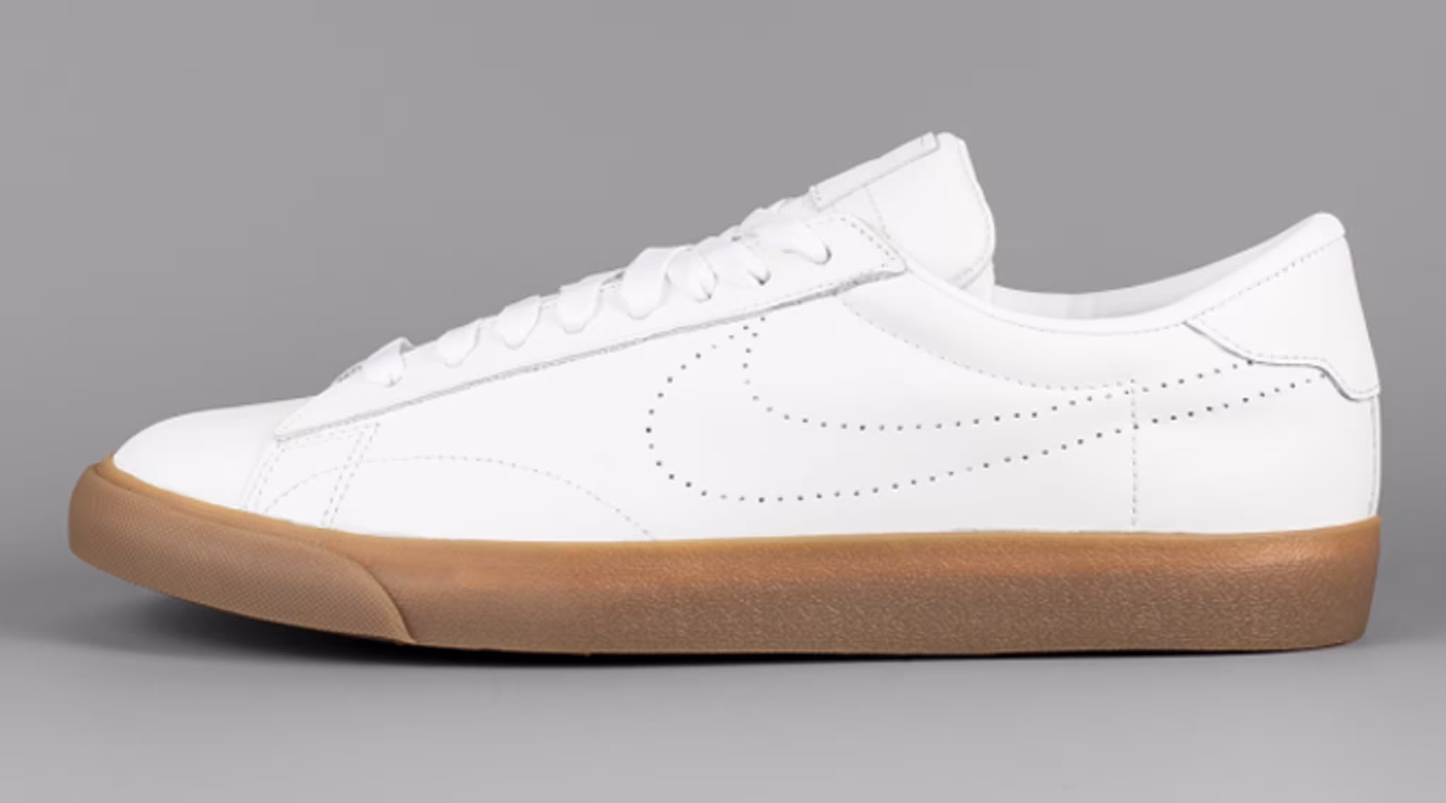 Nike Tennis Classic White Gum