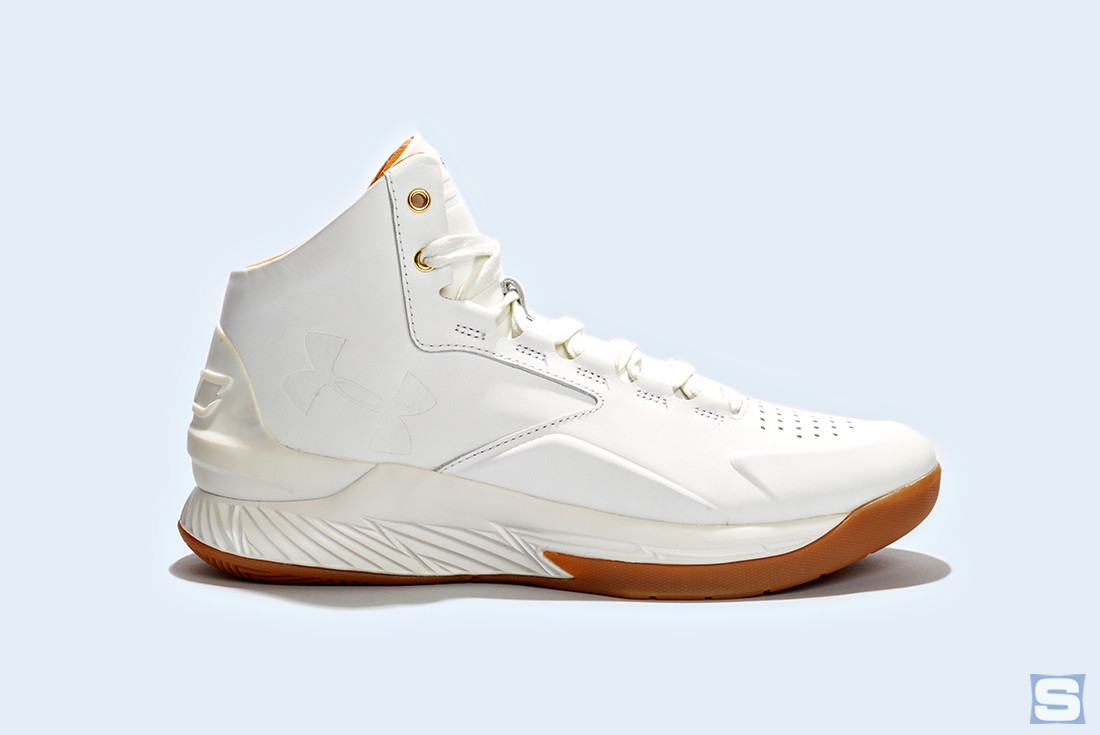 Under Armour Curry Lux White Gum Profile