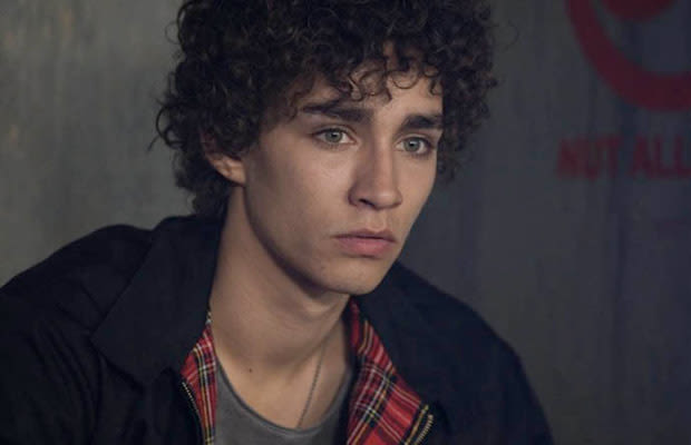 Robert Sheehan - The 25 Best Actors in Their 20s | Complex