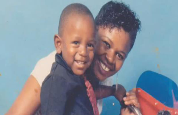 Kendrick Lamar and His Mother - 51 Photos of Rappers With Their Moms ...