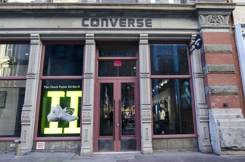 converse store new york opening hours