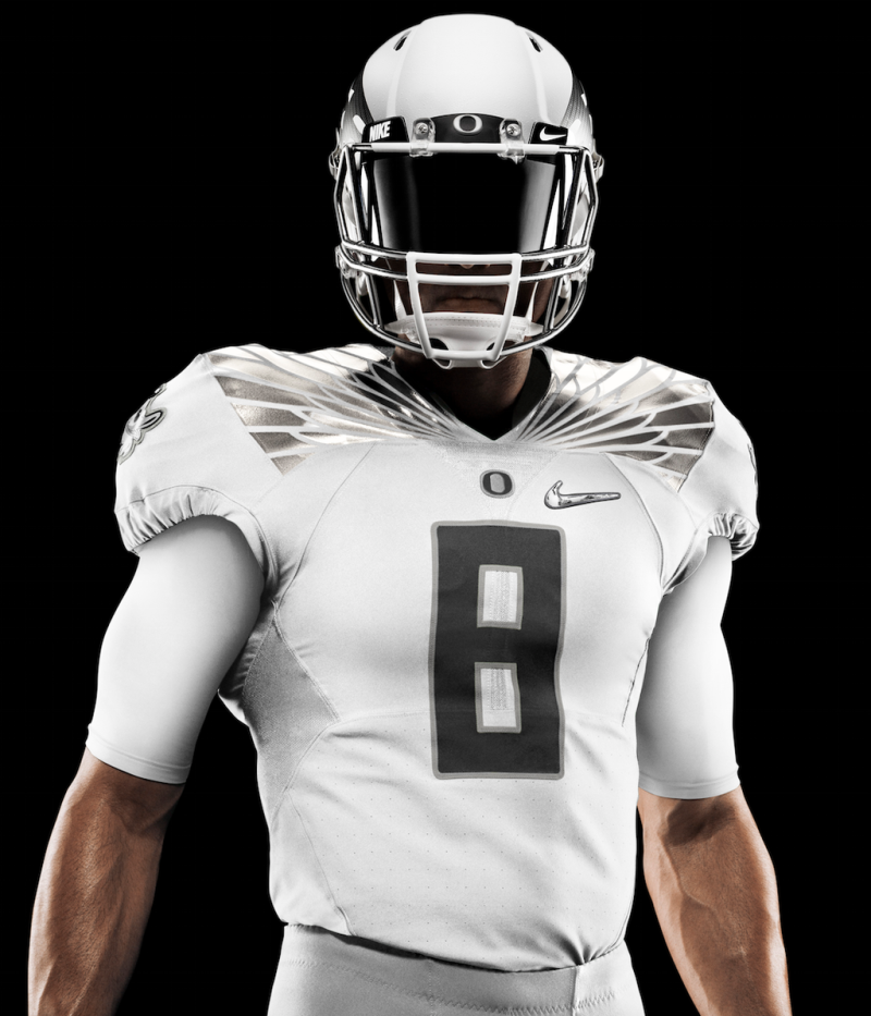 Nike Unveils Uniforms Ducks Will Wear in College Football National