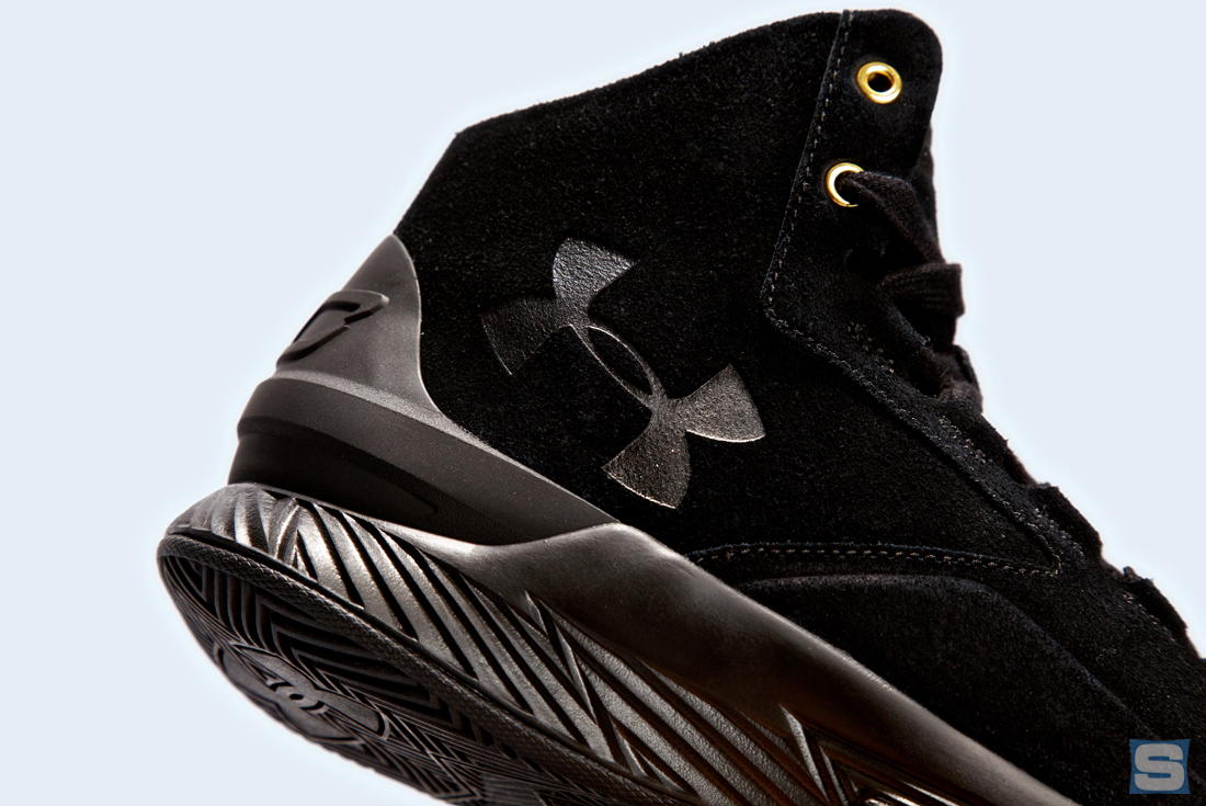 Under Armour Curry Lux Triple Black Detail