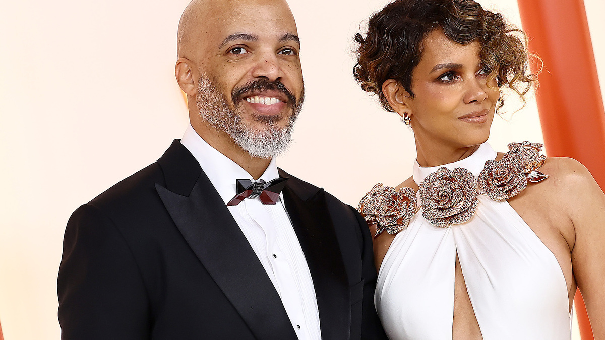 Halle Berry's Boyfriend Van Hunt Celebrates Her Birthday With