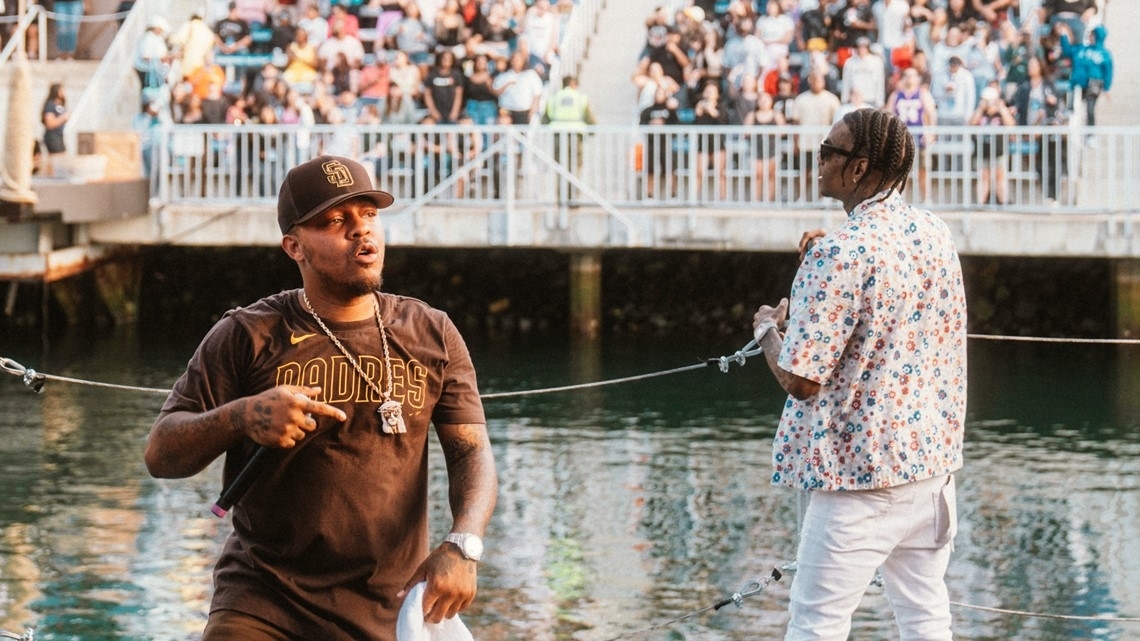 Watch Bow Wow And Soulja Boy Perform Together At Seaworld