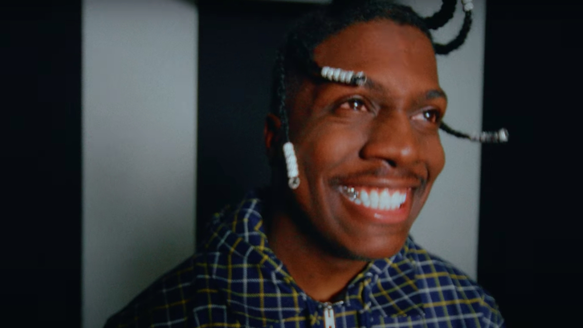 yachty in a new video