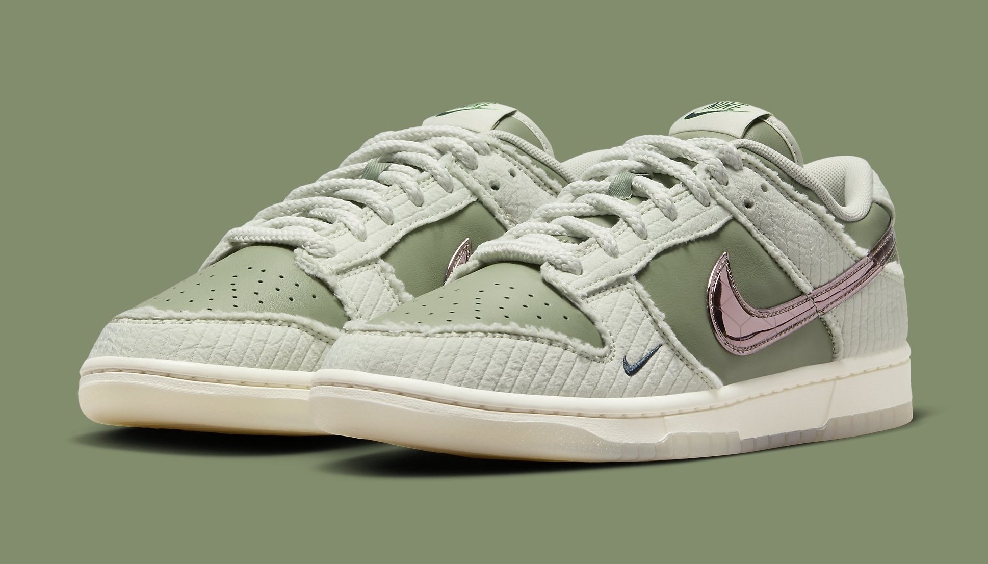 Exclusive nike dunks best sale