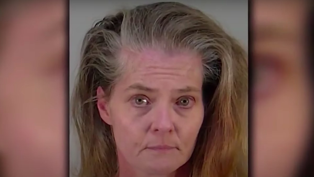 substitute teacher pictured in mugshot