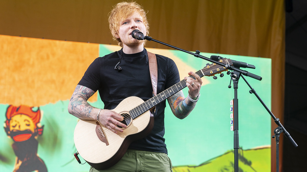 Ed Sheeran playing at New Orleans Jazz Heritage Fest