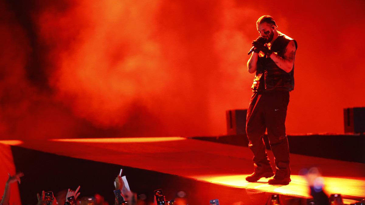 Drake at Lollapalooza Chile
