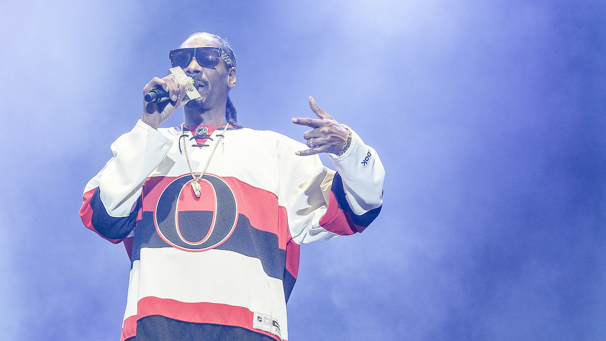 Snoop Dogg wearing Ottawa Senators sweater