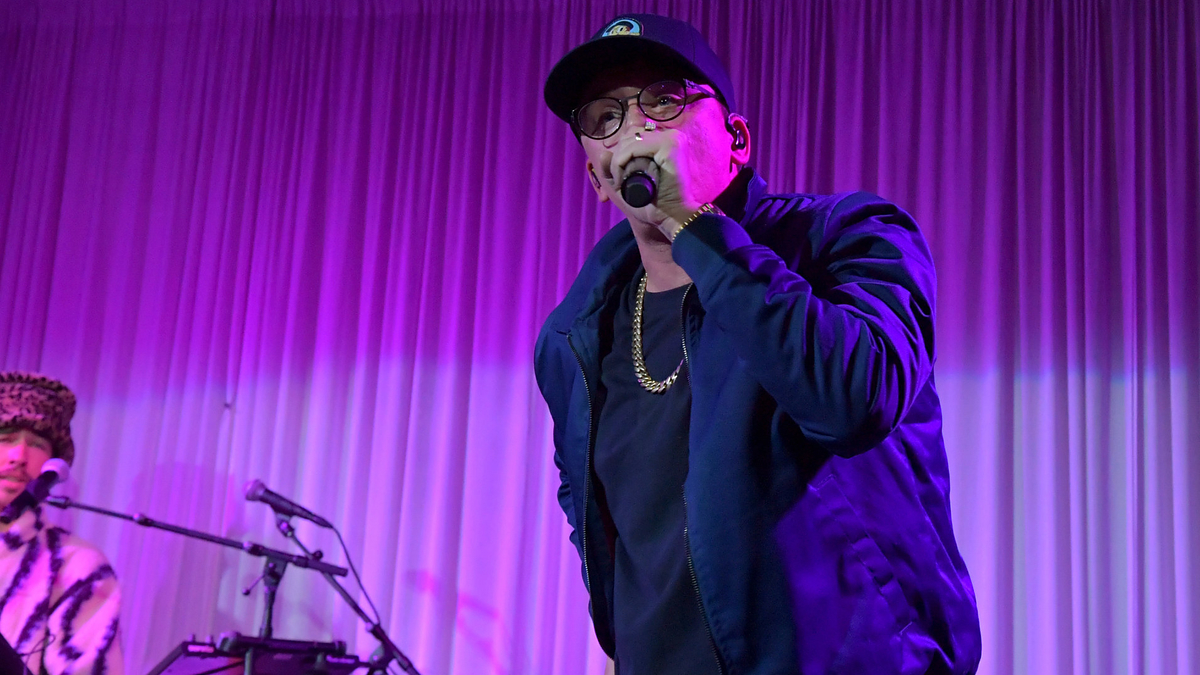 logic performing live
