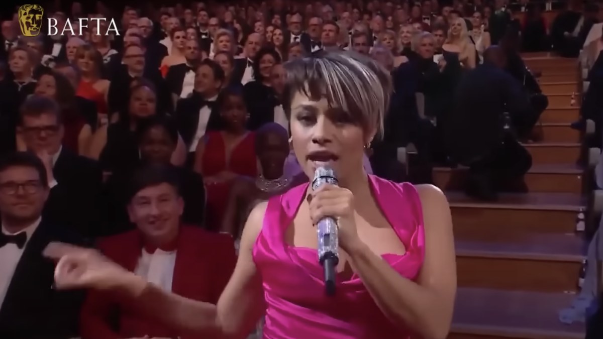 Screenshot of Ariana Debose during her viral BAFTA performance.