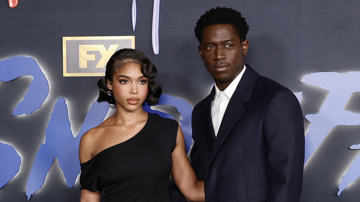 This is a photo of Lori Harvey on the left and Damson Idris on the right