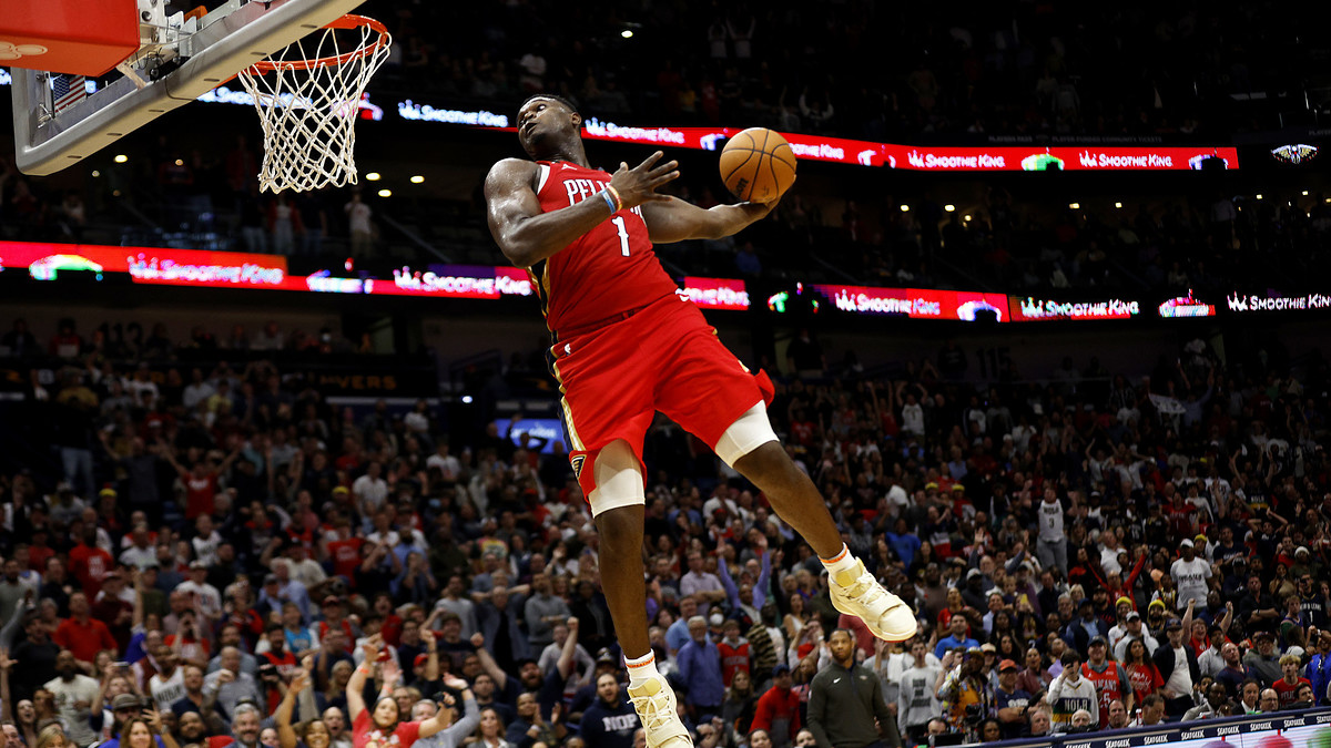 Zion Williamson New Orleans Pelicans dunking