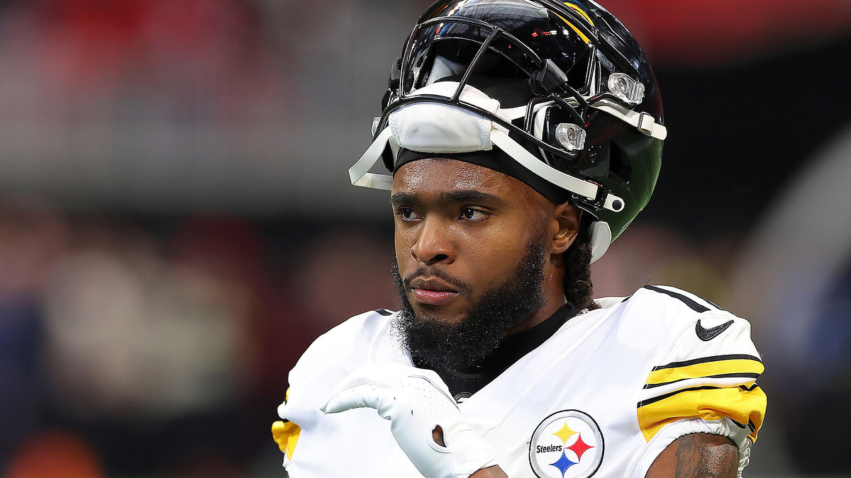 Steelers wide receiver Diontae Johnson