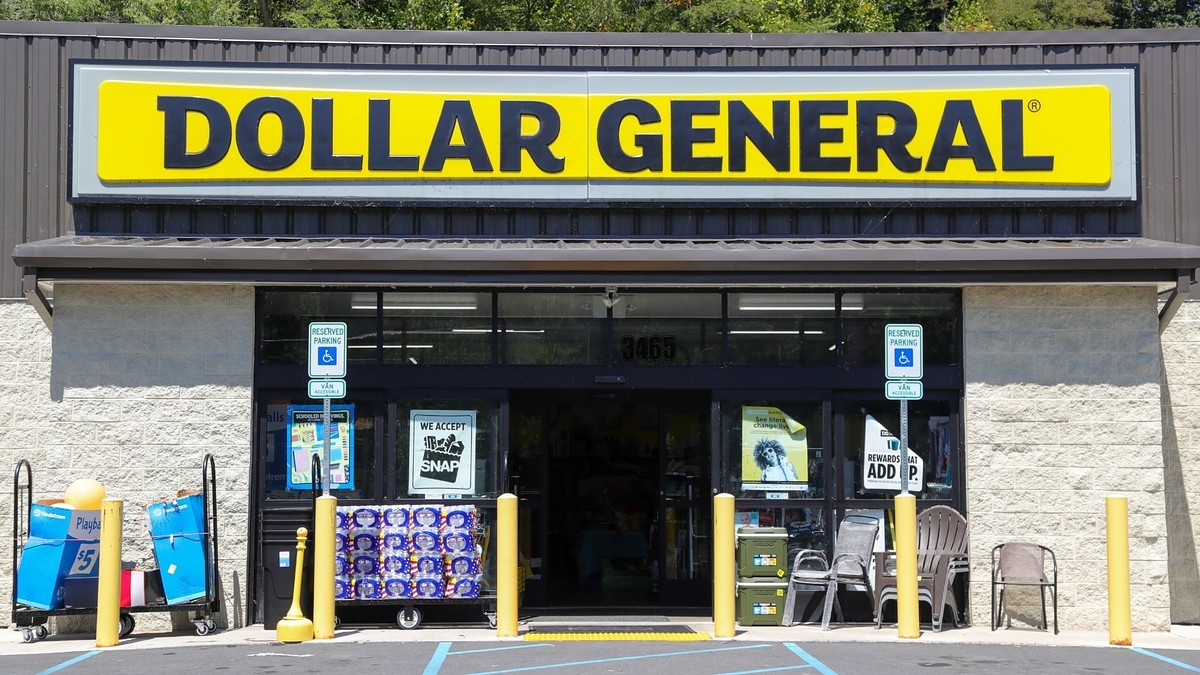 Dollar General Store