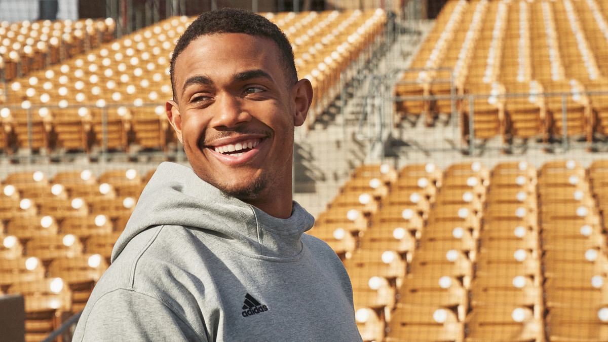 Julio Rodríguez Signs With Adidas