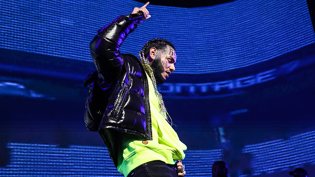 6ix9ine is seen performing live