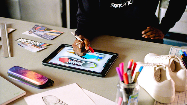 Nascar x Noah Gragson + Sierato lead 1