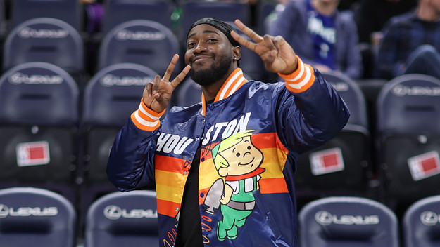 YouTube star JiDion before a Minnesota Timberwolves game.