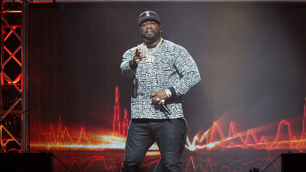 50 Cent performs at AccorHotels Arena on June 17, 2022 in Paris, France