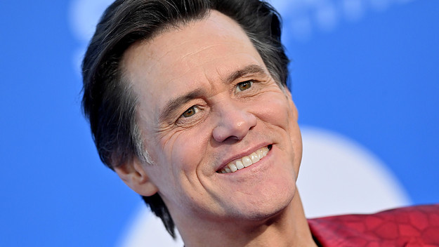 Jim Carey attends premiere of 'Sonic the Hedgehog 2'