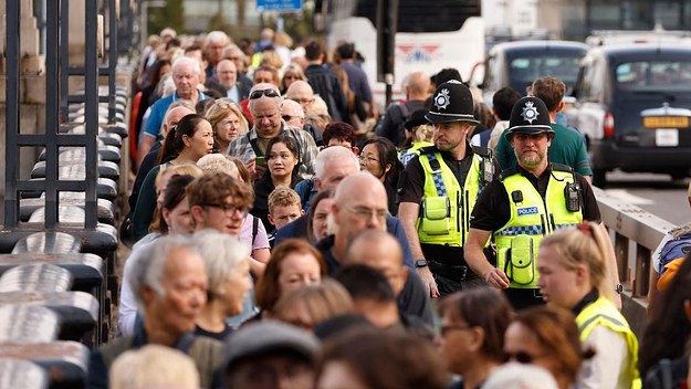 police officers queens funeral