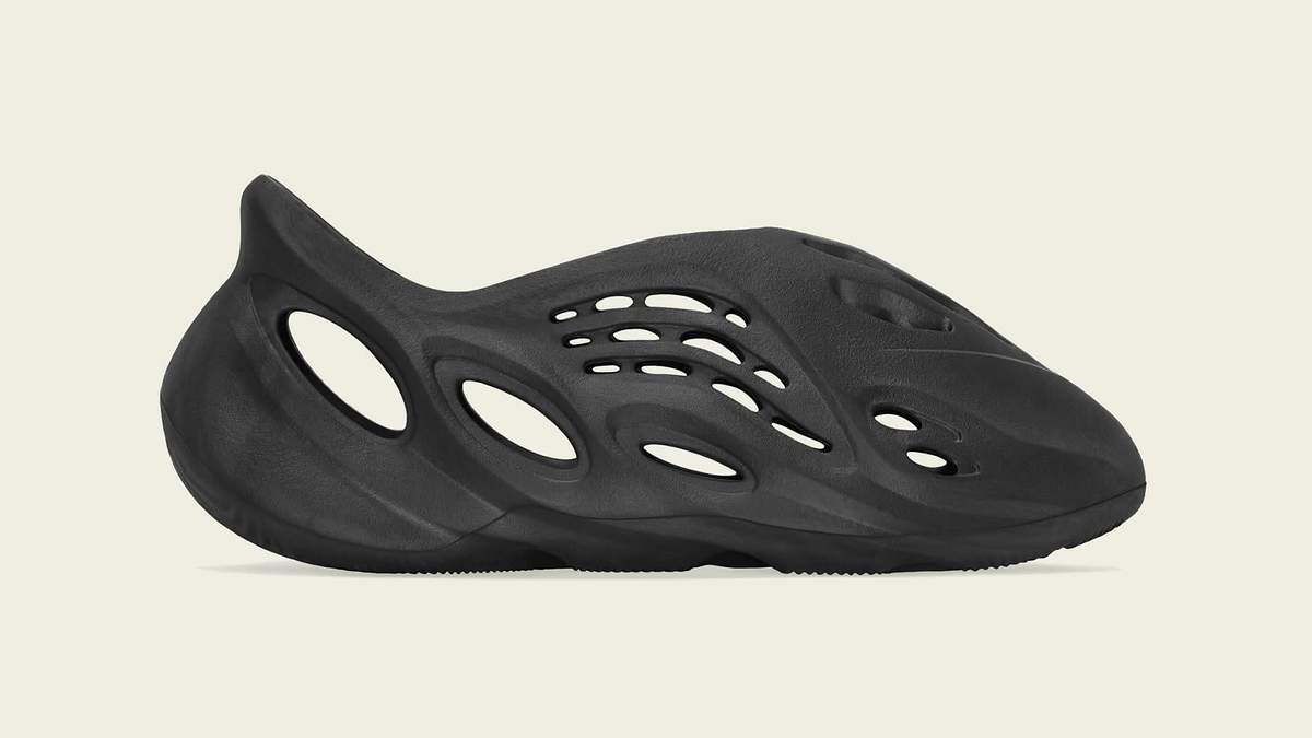 Adidas Yeezy Foam Runner 'Onyx' HP8739 Lateral