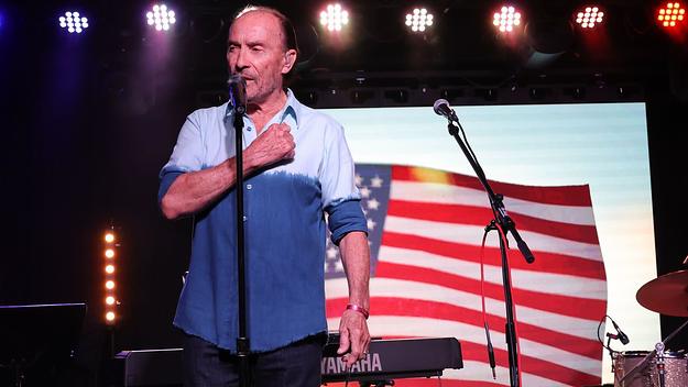 Lee Greenwood performs on stage during a Music Memorial for Jeff Carson