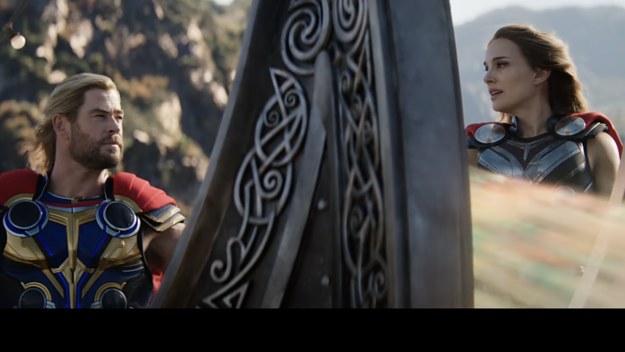 New trailer for 'Thor Love and Thunder' out now.