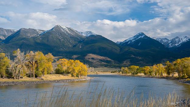 Montana with the Absaroka Mountains in the background