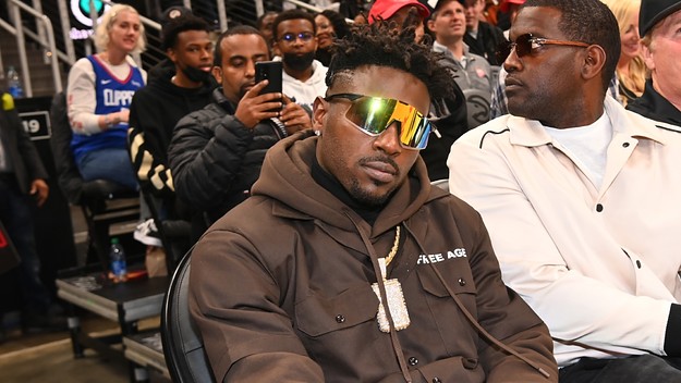 antonio brown rips colin kaepernick