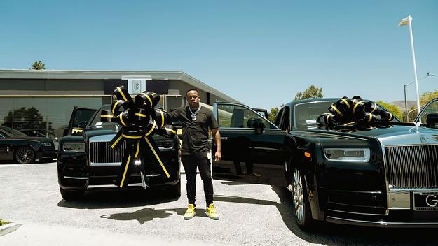 Yo Gotti poses with his 2022 birthday gift
