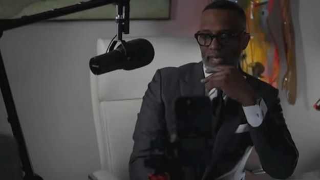 Controversial YouTuber Kevin Samuels shown in a clip