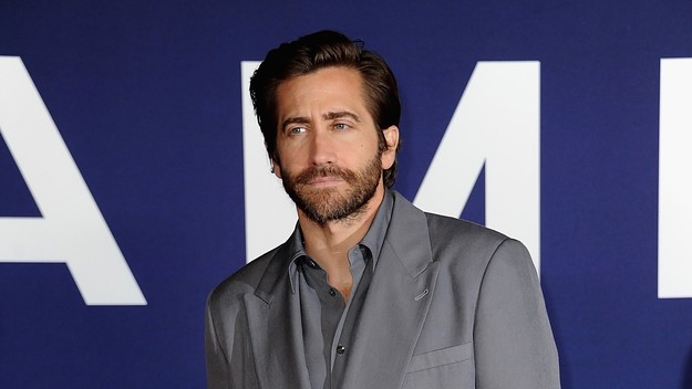 Jake Gyllenhaal arrives for the Los Angeles Premiere of "Ambulance"