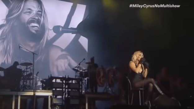 Miley Cyrus shares tribute to Taylor Hawkins