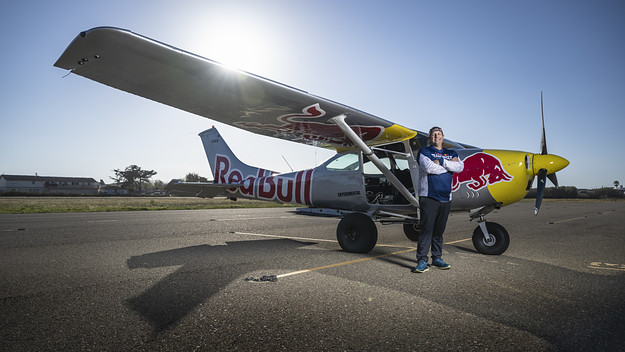 Luke Aikins Red Bull Plane Swap
