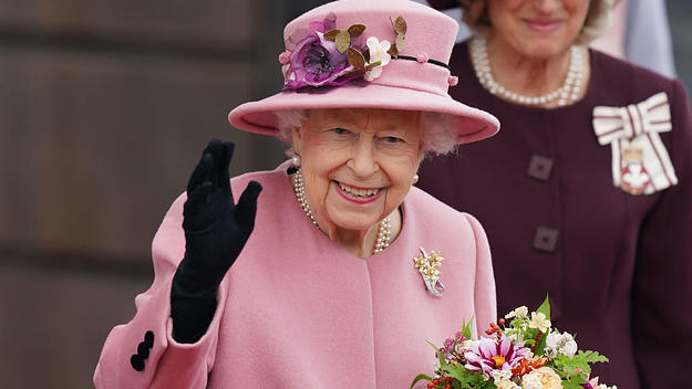 Queen Elizabeth II tests positive for COVID-19