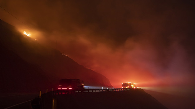 California fire closes down Highway 1, forces evacuations