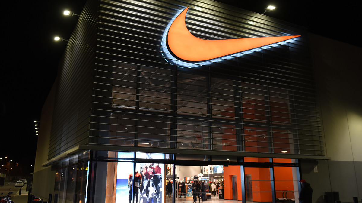 nike store