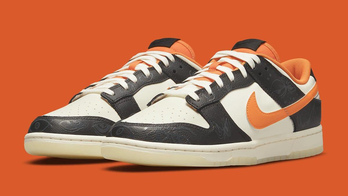 Nike Dunk Low 'Halloween' DD0357-100 Pair