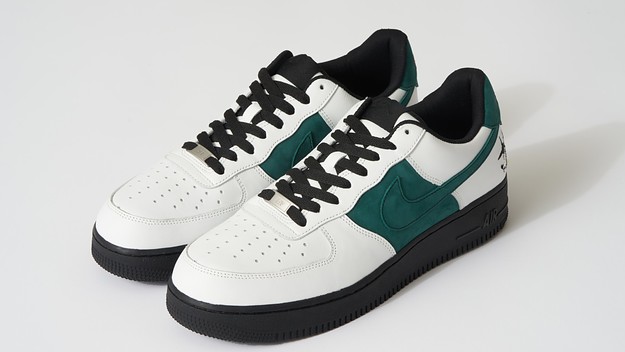 100 Wolves x Nike Air force 1 Low (Pair)