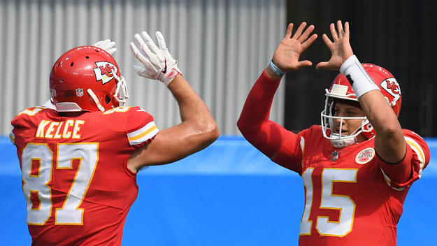 Travis Kelce Patrick Mahomes Chiefs Chargers 2020
