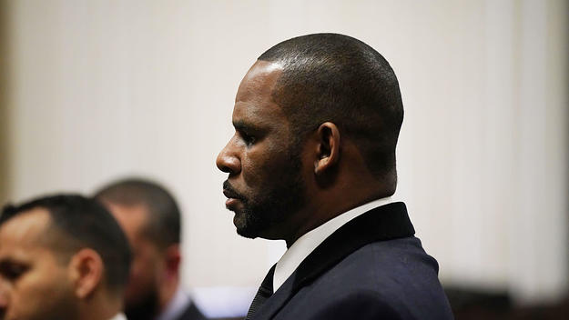 R. Kelly appears at a hearing in 2019.