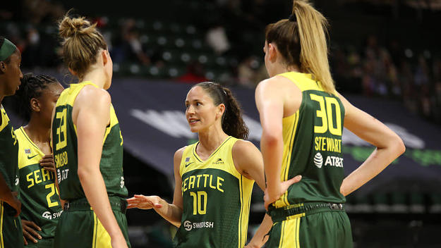 Sue Bird Seattle Storm Huddle 2021