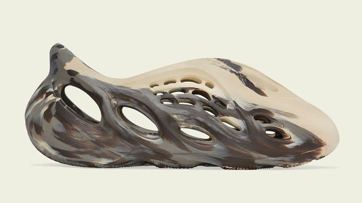 Adidas Yeezy Foam Runner 'MX Cream Clay' GX8774 Lateral